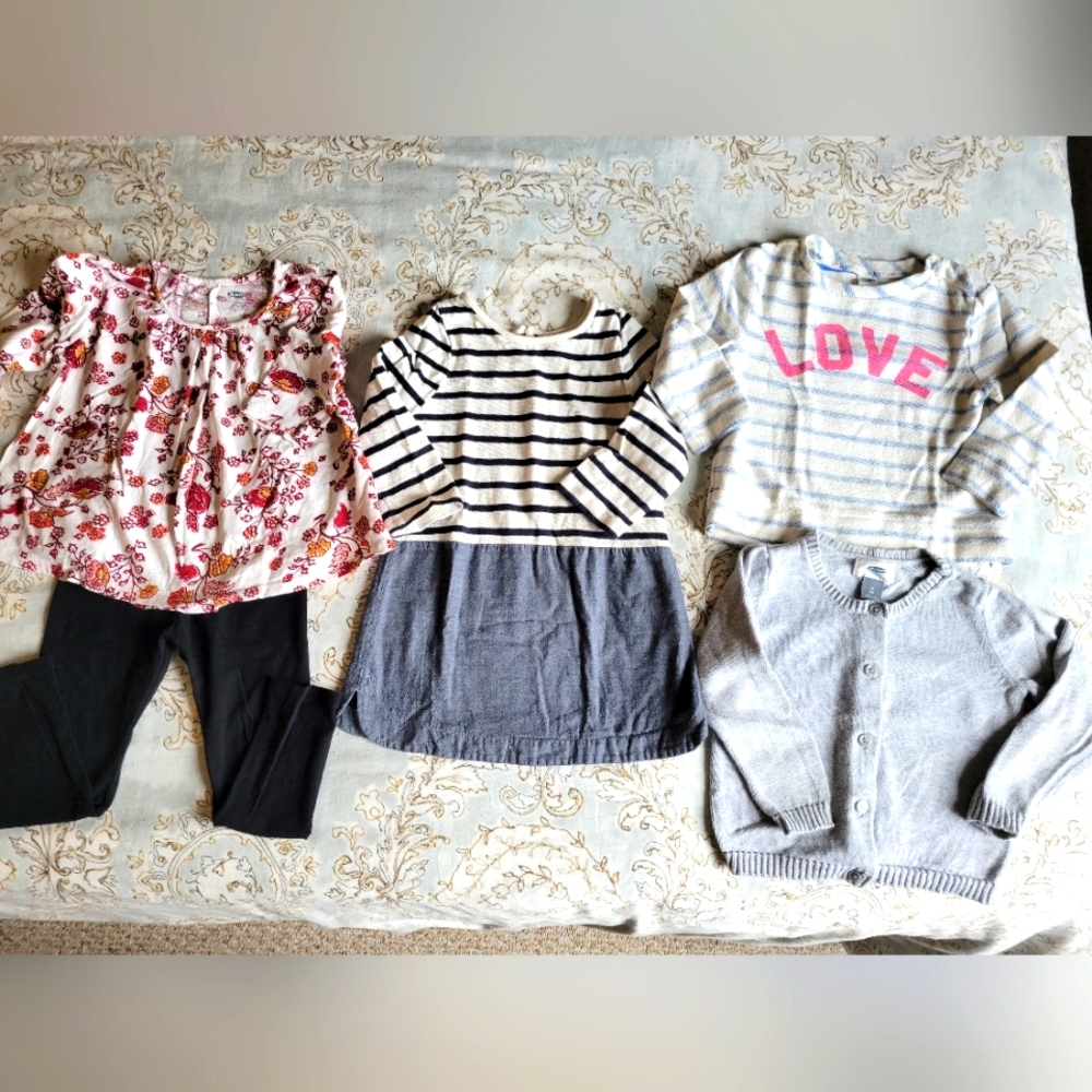 EUC. Like New. Girls 3T Bundle.  Gap, Old Navy, Joe Fresh